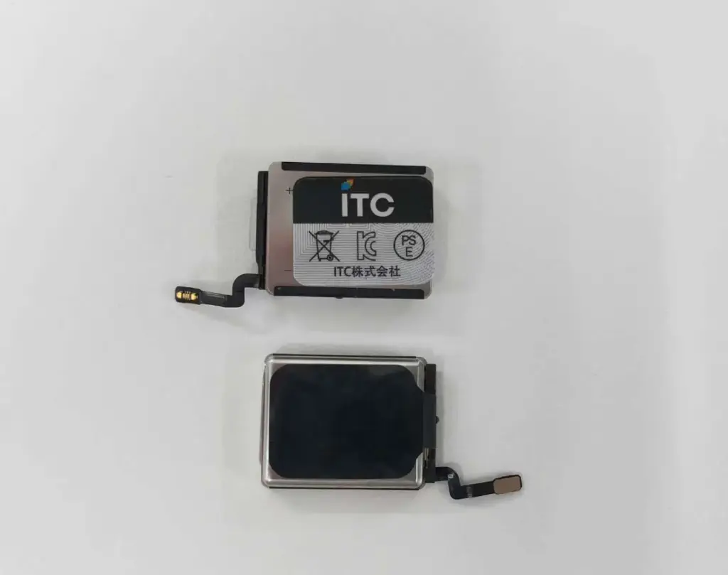 Apple Watch SE (第2世代)・40mm バッテリー セルラー版