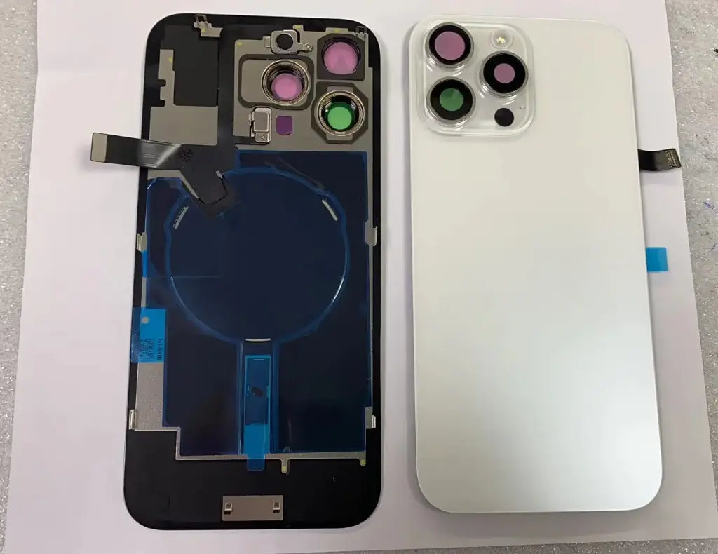 iPhone 16ProMaxバックガラス（レンズ＆MagSafe付き）互換品 白 ロゴなし