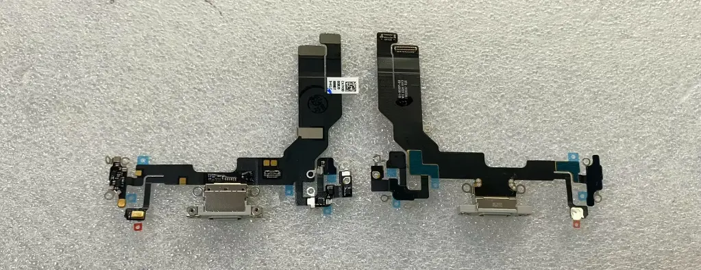 iPhone 16E/17E ドックコネクター 白