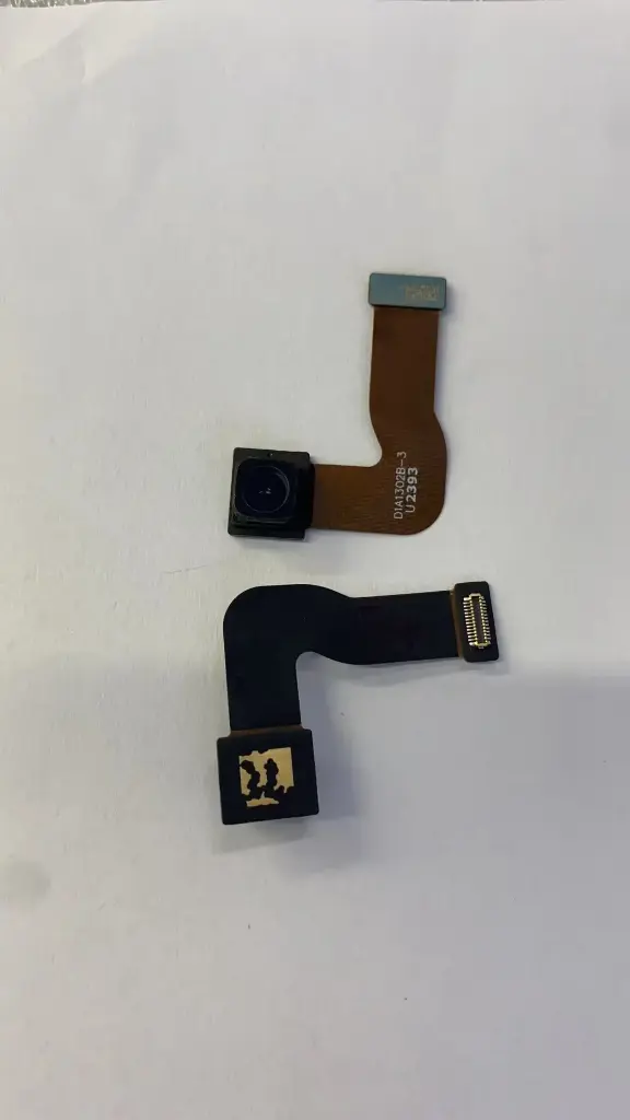 Google Pixel 8a フロントカメラ
