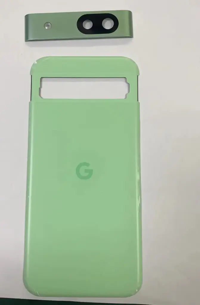 Google Pixel 8a バックパネル グリーン