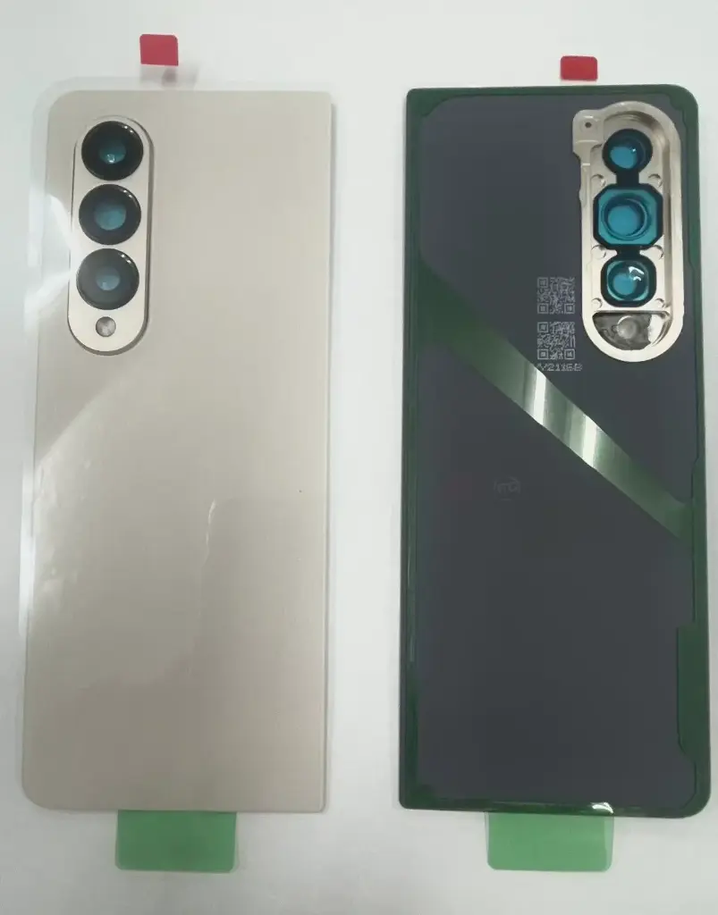 Galaxy Z Fold4 バックパネル ゴールド