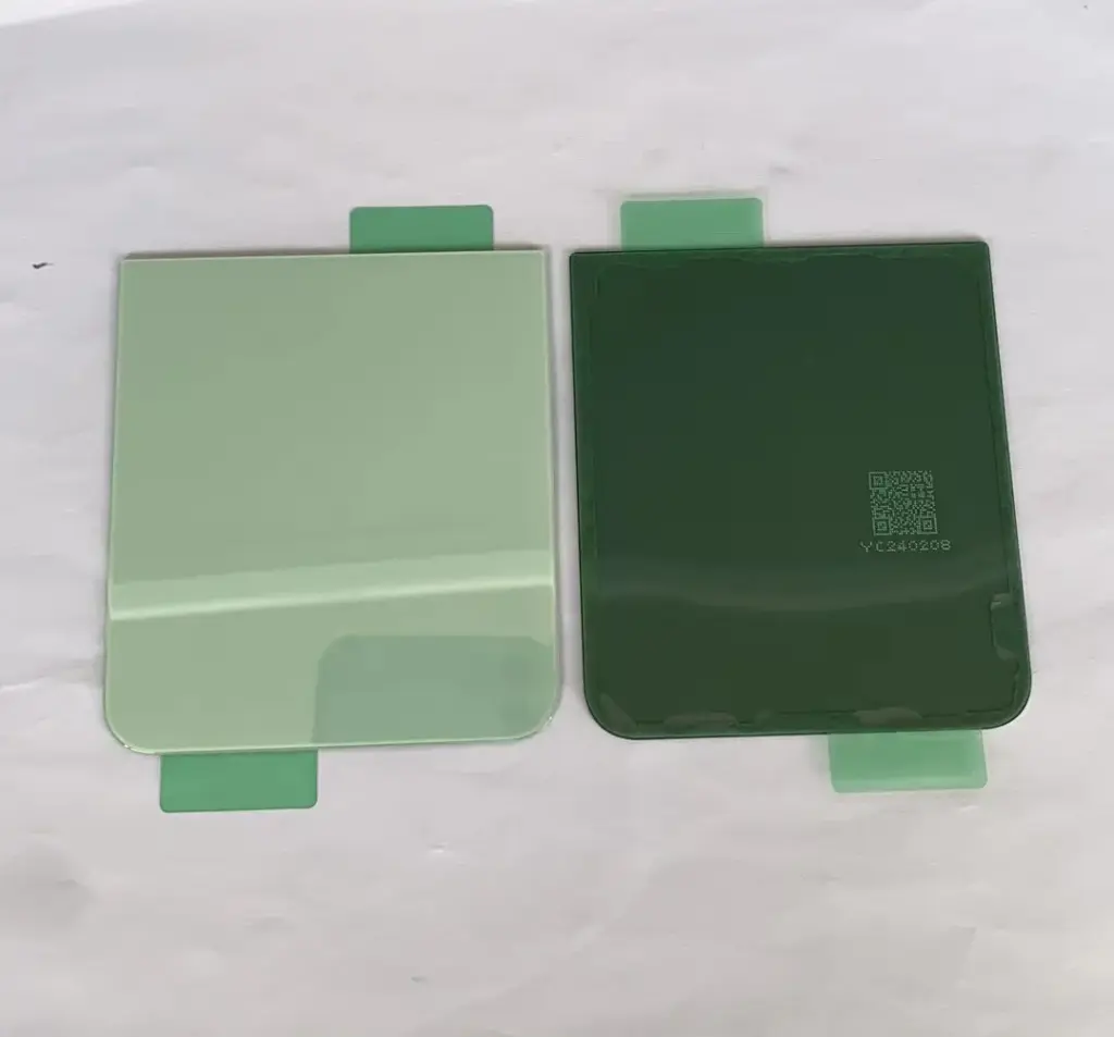 Galaxy Z Flip5 バックパネル 下 グリーン