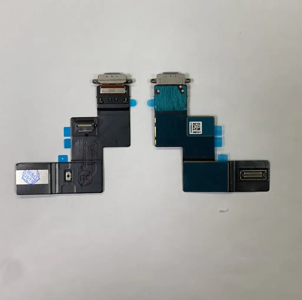 iPad Air 13 インチ (M2) 2024 /(M3)2025 ドックコネクター ブラック 