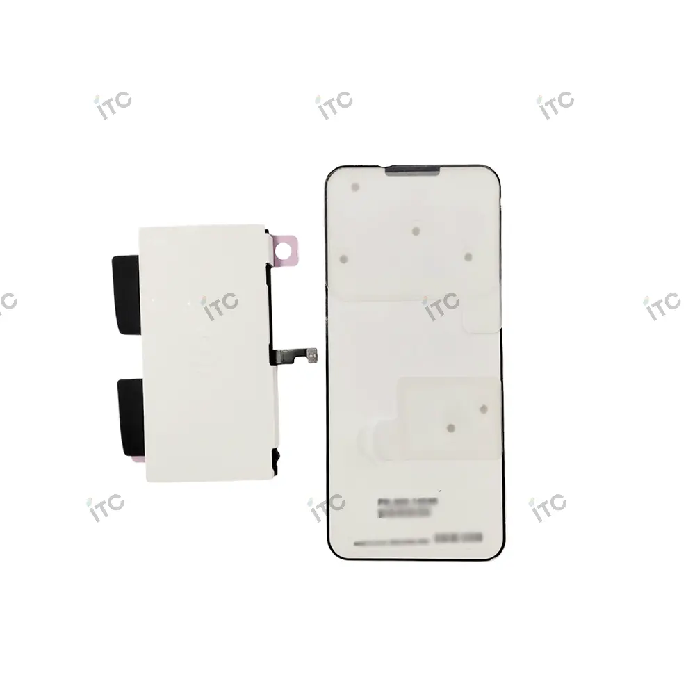 iPhone 15 バッテリー（新古品）