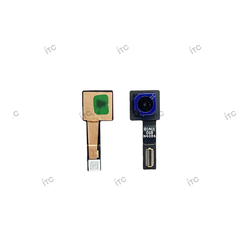 Pixel 9 Pro Fold フロントカメラ(外側)